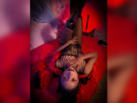 Chat with AlanaWalkerz