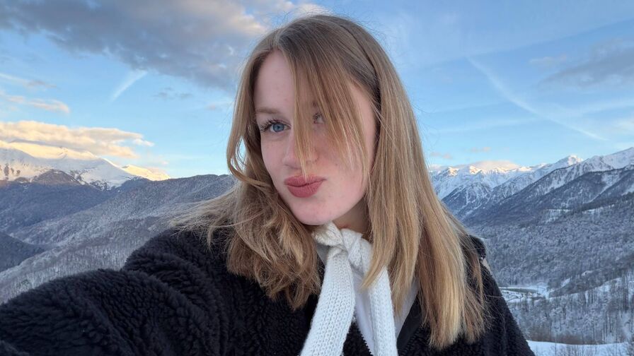 Watch MarianMuur live on Free Erotic Fantasy