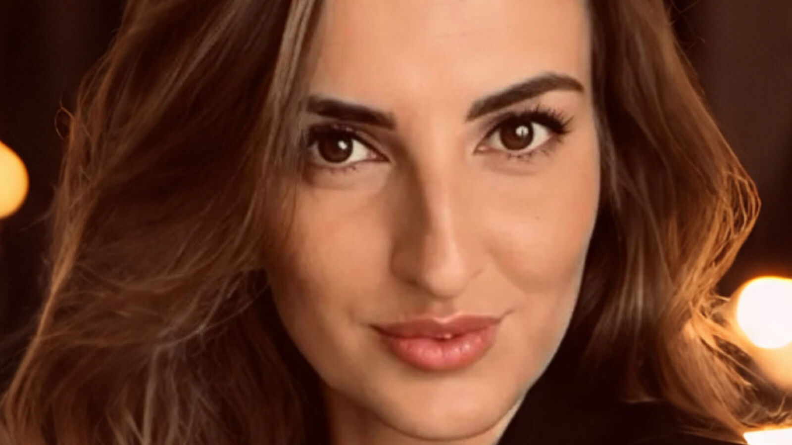 LauraRiccoo erotic portrait