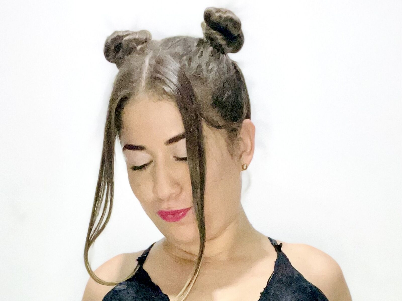 Live cam for CamilaAndrea