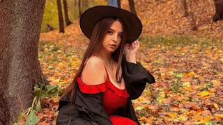 Free Nude ElizabethBront