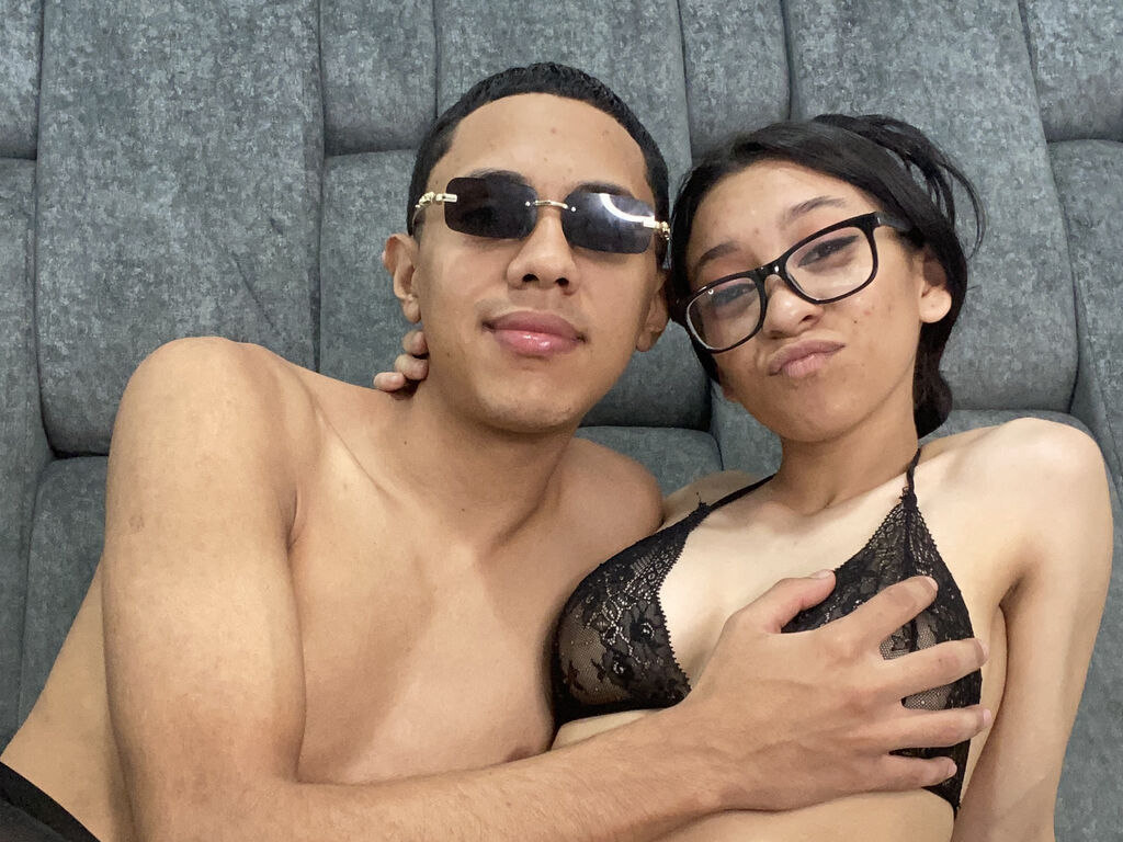 MielAndLeon private cam profile image