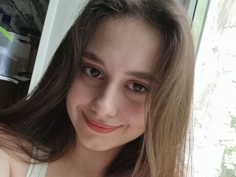 Chat with LinnetKim