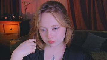 SelenaArmande webcam show