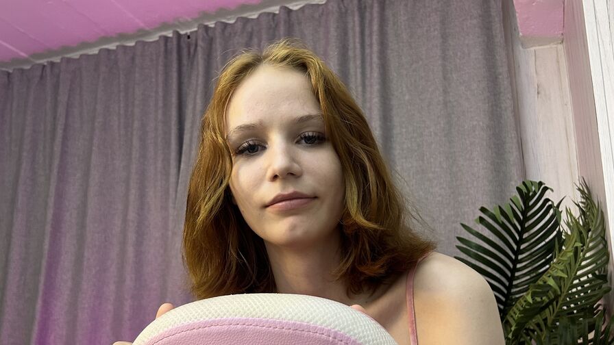 Engage with AliceFlorence Live