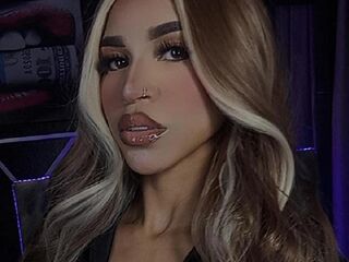 LolaAdams Private sex cam