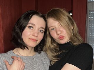 BereniceAndGwen - LiveJasmin Couple 