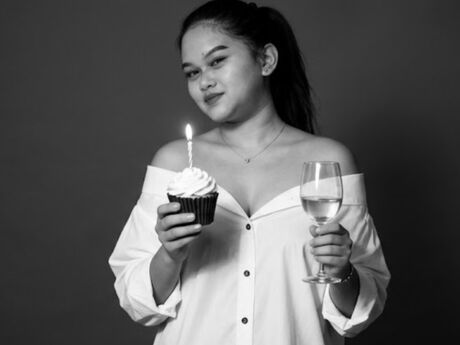 Chat with AshleeRodriguez