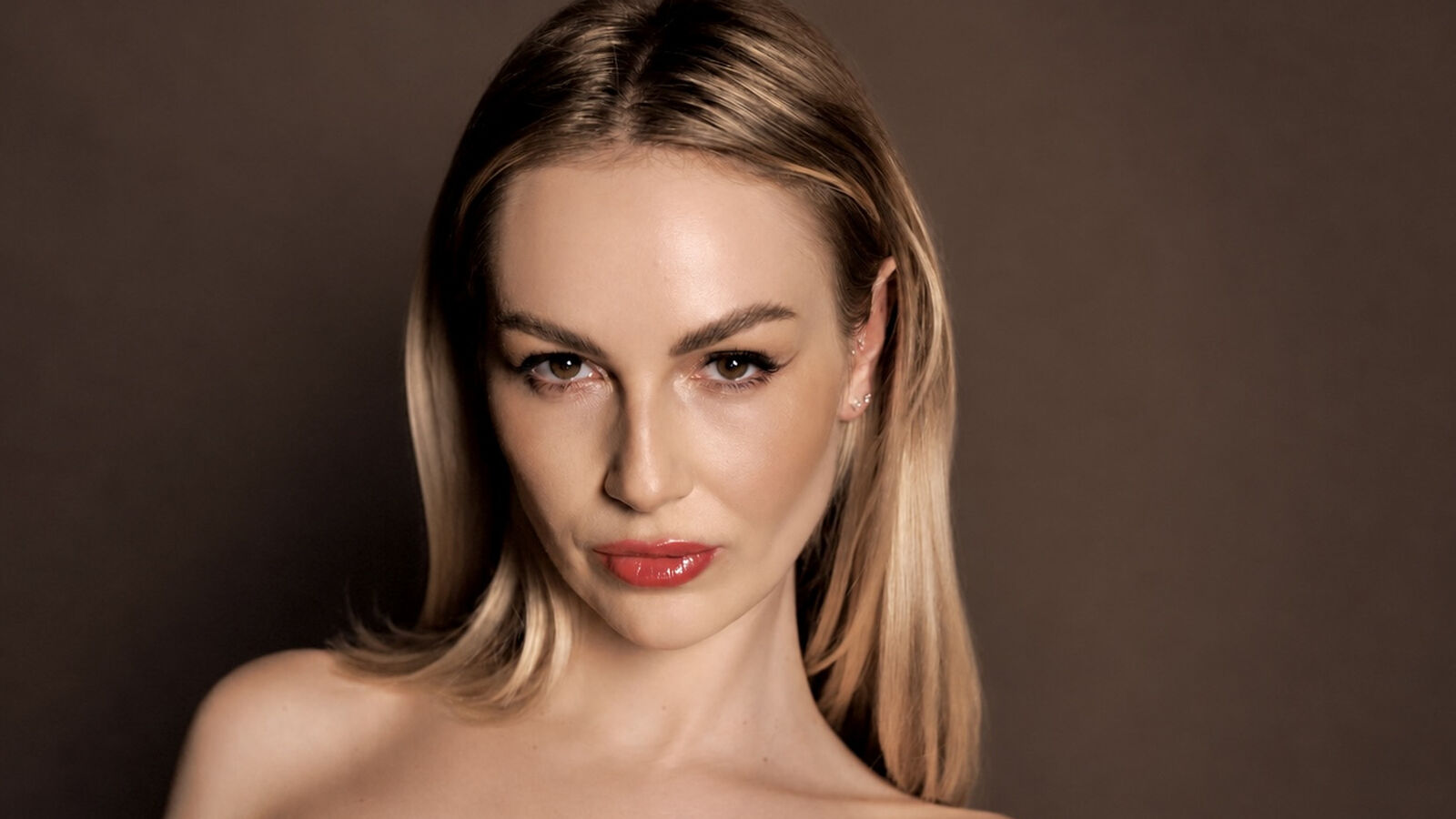 LiaNowak erotic portrait