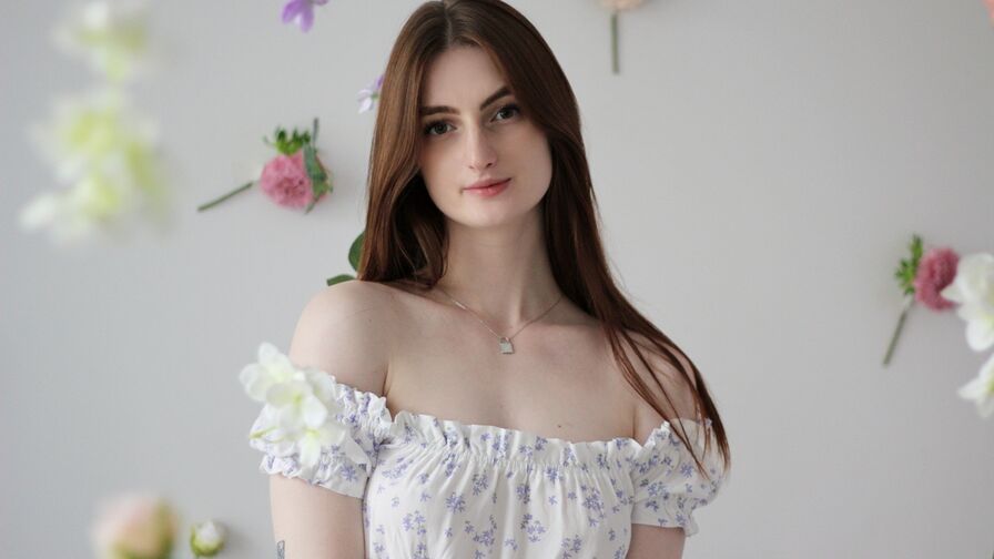 Engage with DaniaHollf Live