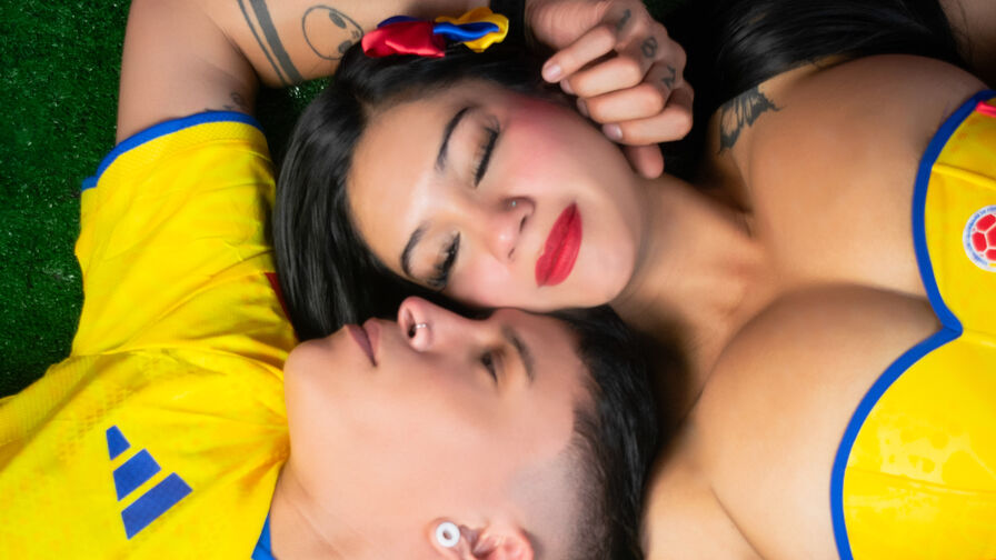 Record Nude ElizabethAndCono