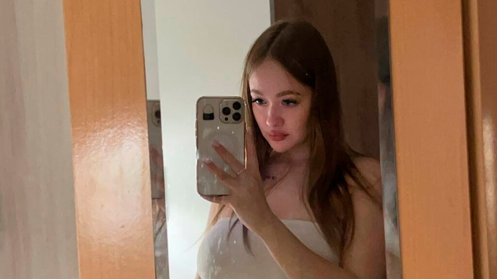 Statistics of EstelaGallo cam girl at GirlsOfJasmin