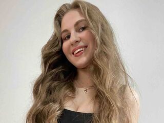 NeliaRayes Blonde live cam girls