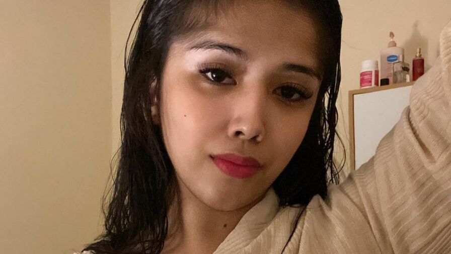Watch KittyMoscow live on DMS List