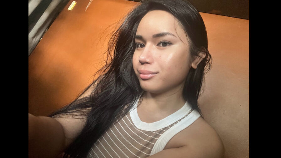 Watch SeferinaConsani live on Ultra Erotica