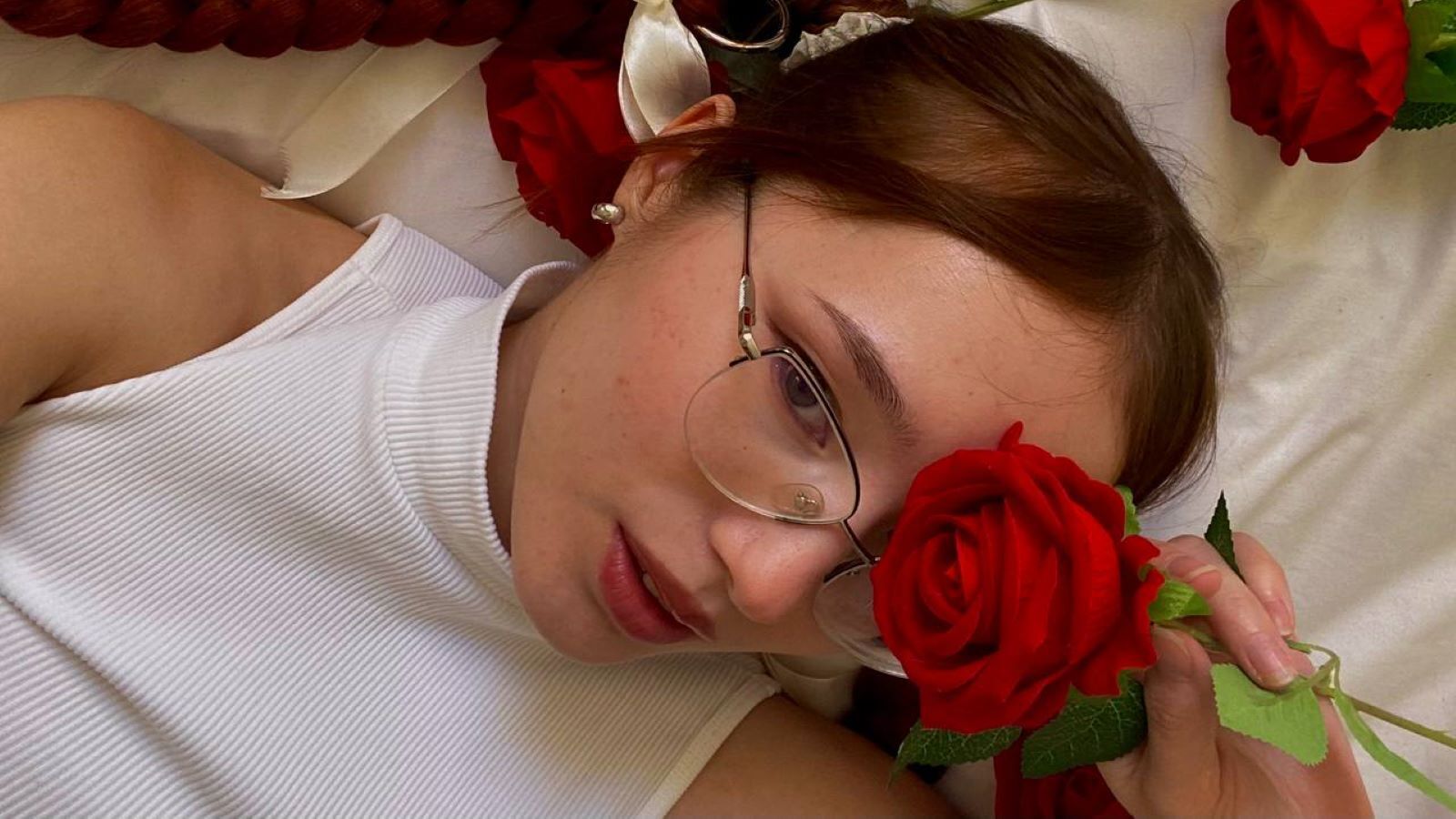 AngeleWirtanen glamour portrait