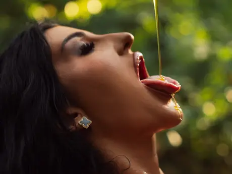 Chat with KassandraRave