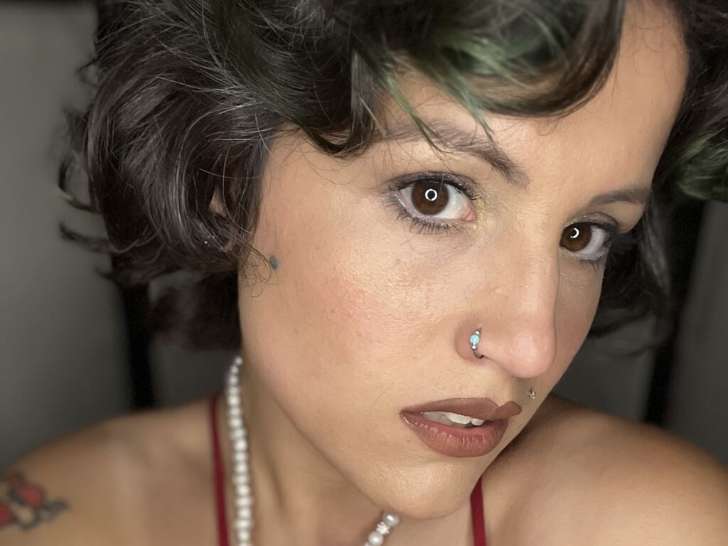 BrattyBride Nackt