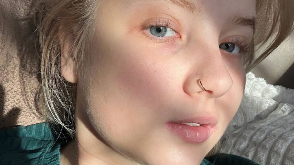 LisaDaniely online cam on GirlsOfJasmin