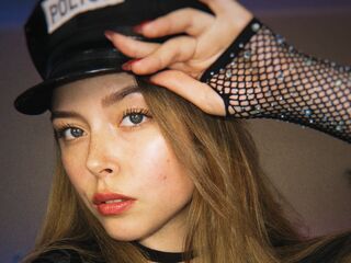 AvaLoone Porn Show
