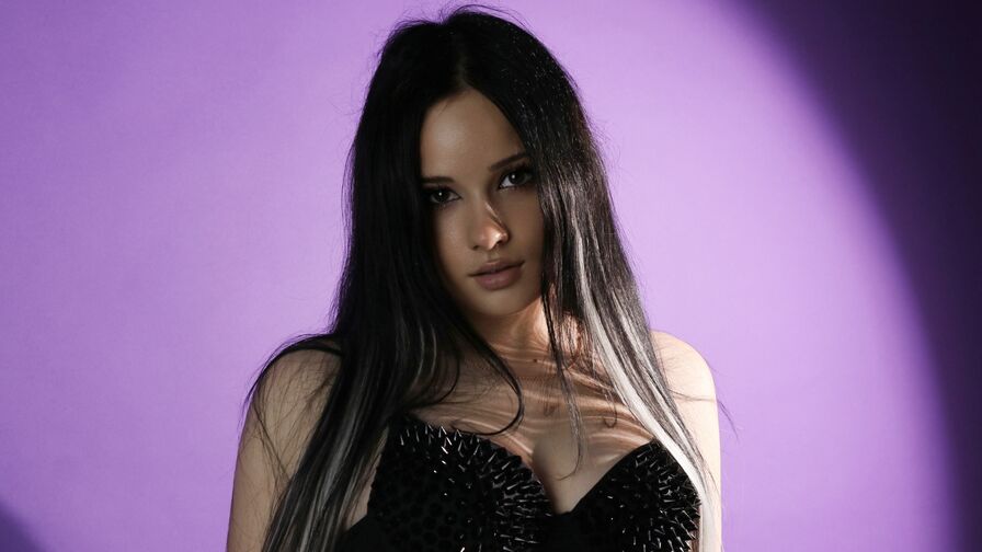 Watch AmeliaRiviera live on Cam Plug