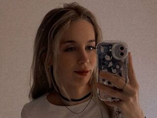 AliceWoody