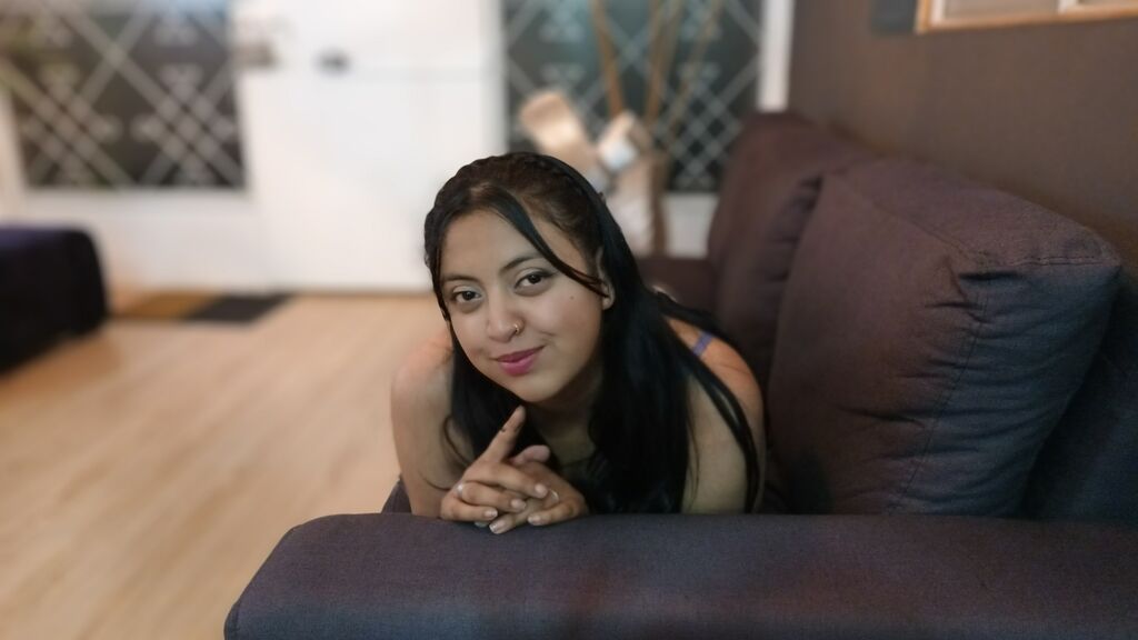  online at GirlsOfJasmin