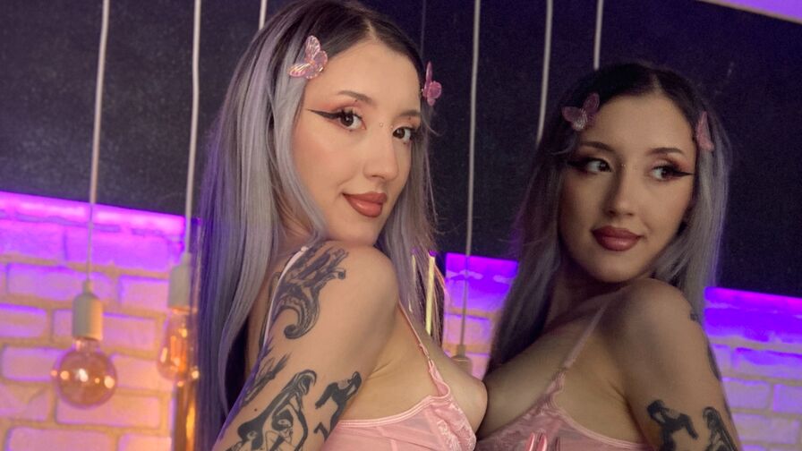 ThaliaGrace's live cam