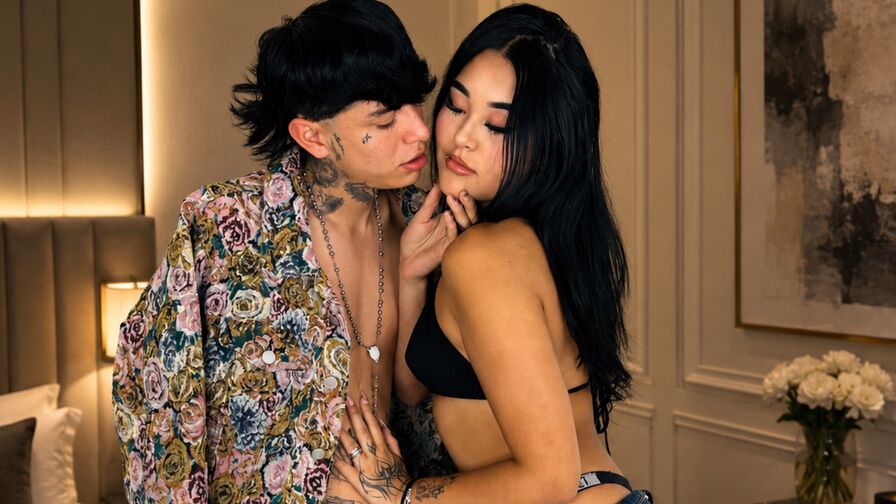 Watch MaryandJeisson live on Club Ginger Blaze