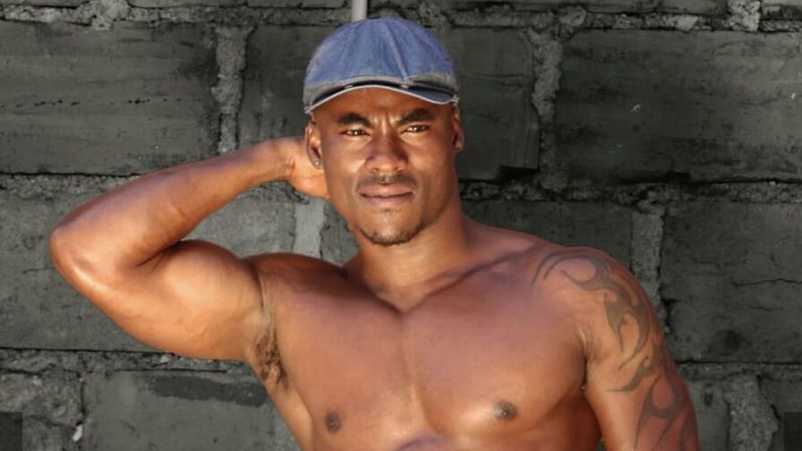 Watch StevenAlba live on The Hot Webcams