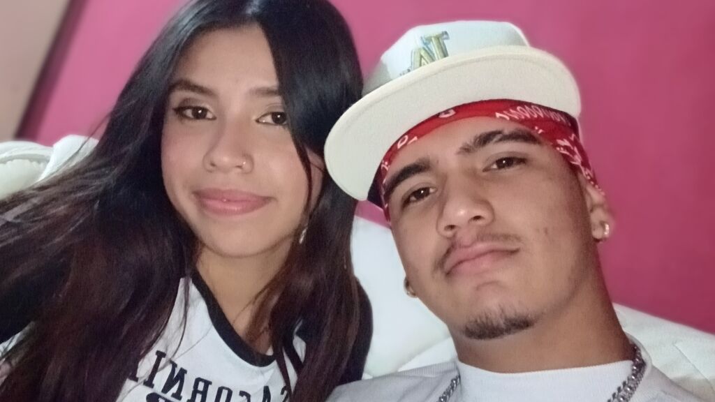 KamilaAndJavier Live Webcam on LiveJasmin