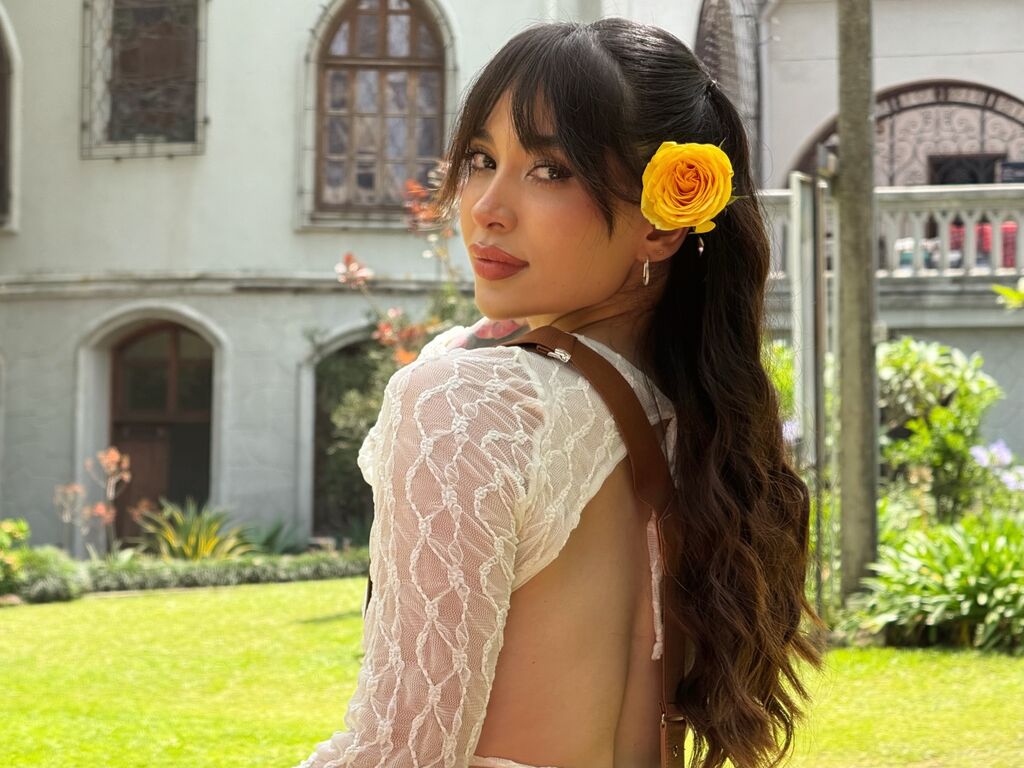 IsabelLior age 27