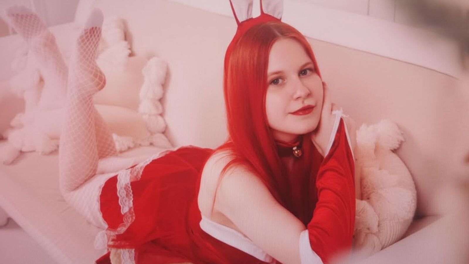ChloeBaxter glamour portrait