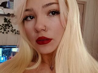 SandraReal's live cam