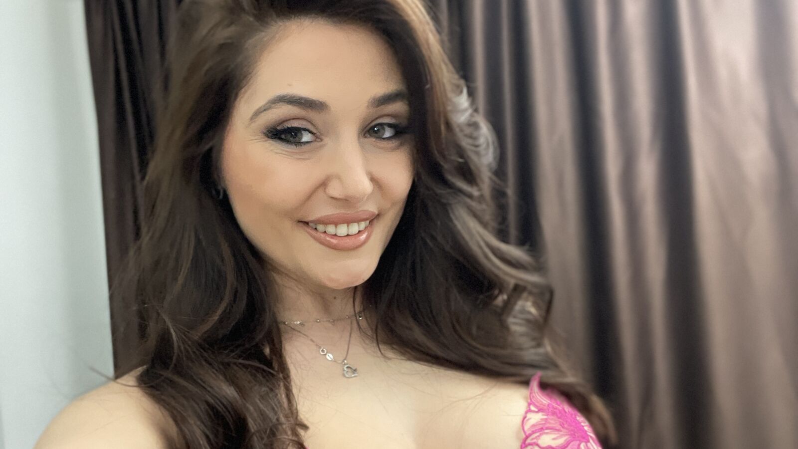 KassieWeins erotic portrait