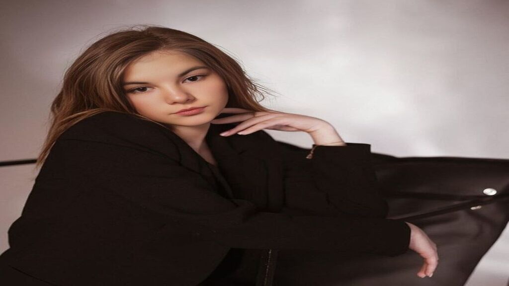 A Playful Look at Alluring Models