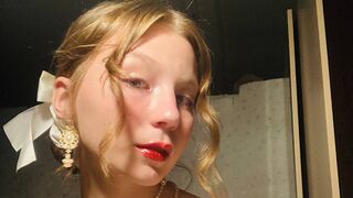 Kostenlos Nackt ElliFranken