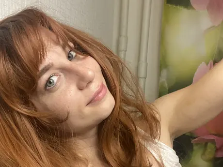 Chat with HelenaDubois