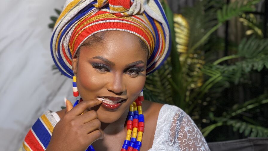 ElarisDream's live cam