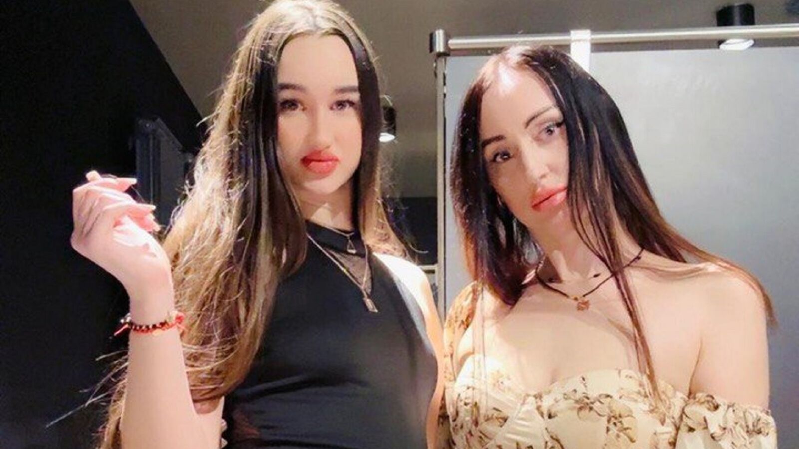LisaandMelissa erotic portrait