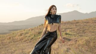 Free Nude NaimaSanchez