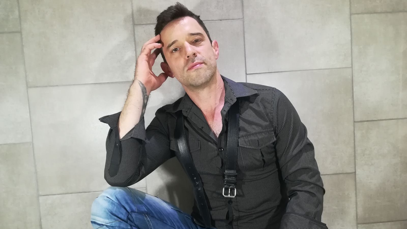 DeonEllis glamour portrait