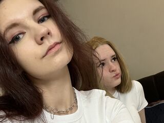 WhitneyAndHerrin Live camgirl