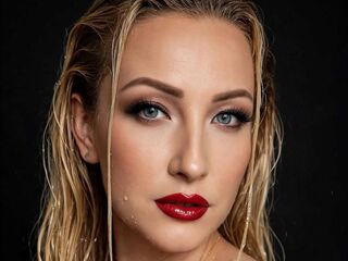 SimoneLure Porn Show