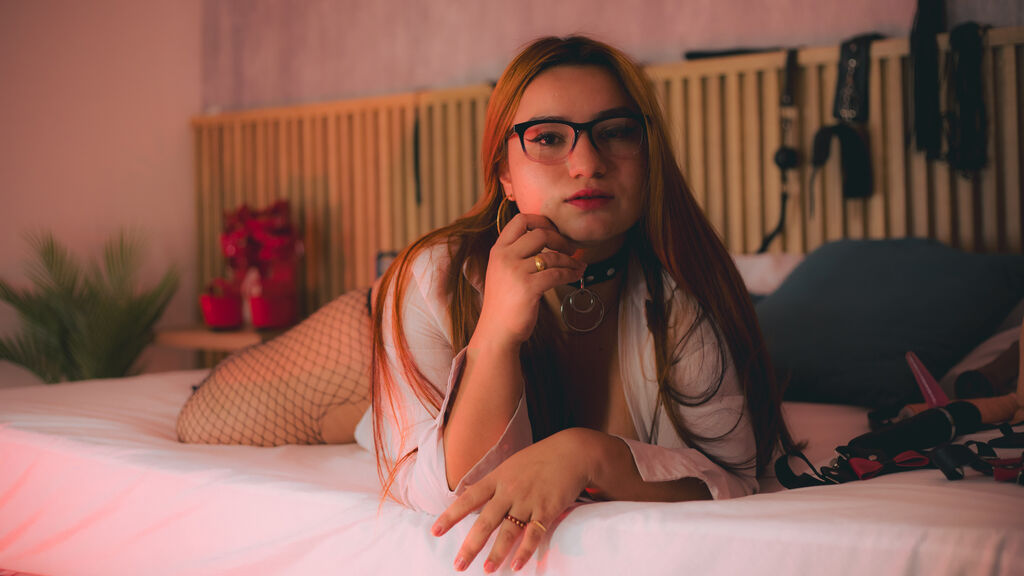 Sex chat gratuit in direct cu ChanelleAustin pe LiveJasmin