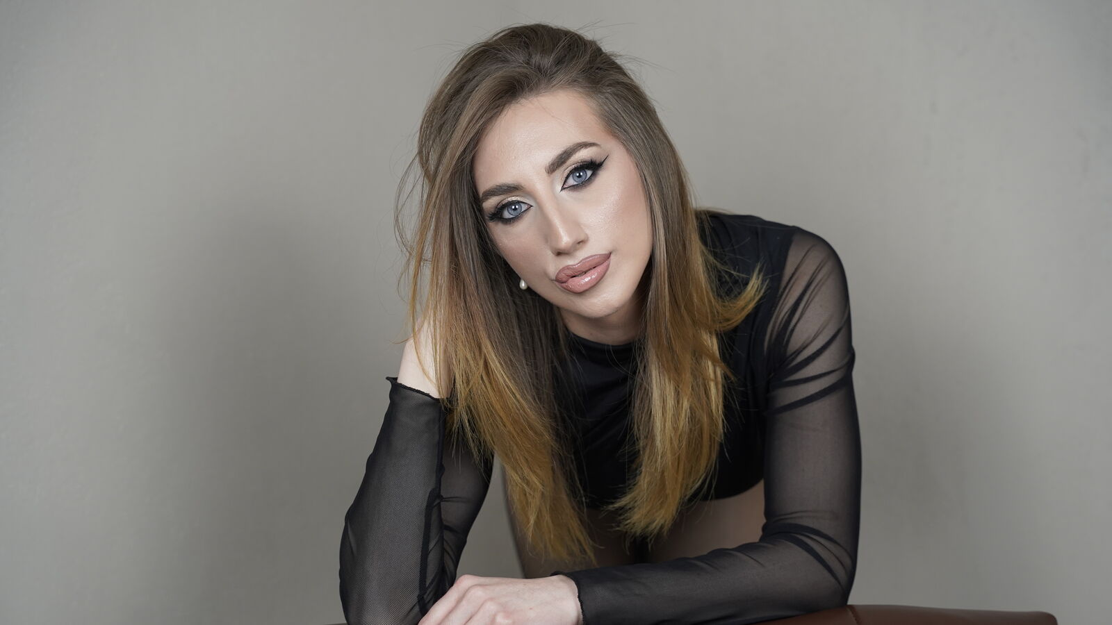 AriaVelaris erotic portrait