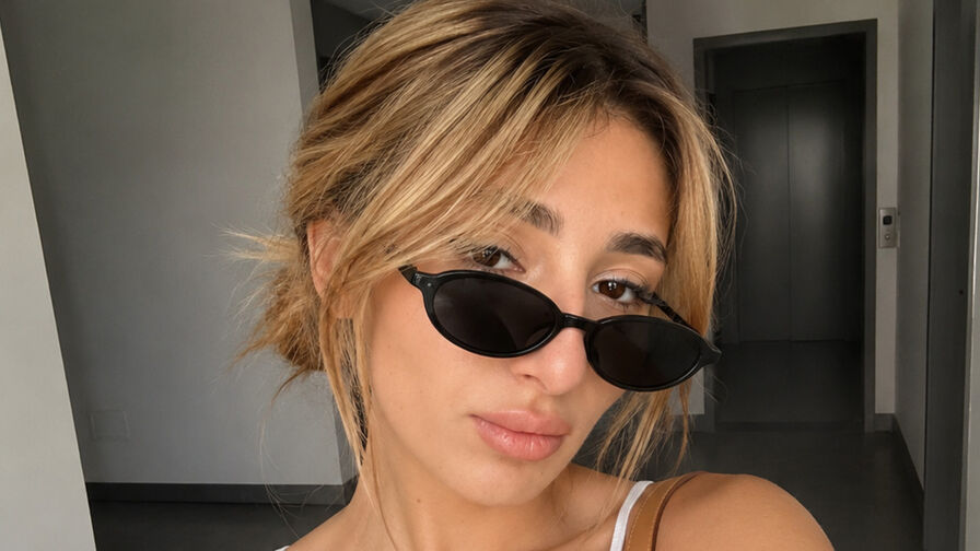 Watch LashandraNordby live on Amateur Porn