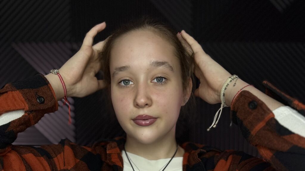 WhitneyBrinson online on GirlsOfJasmin