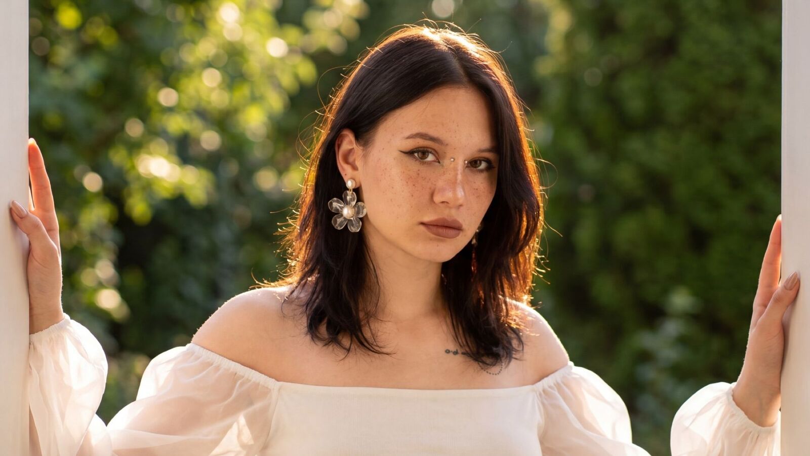 AlicePertim erotic portrait