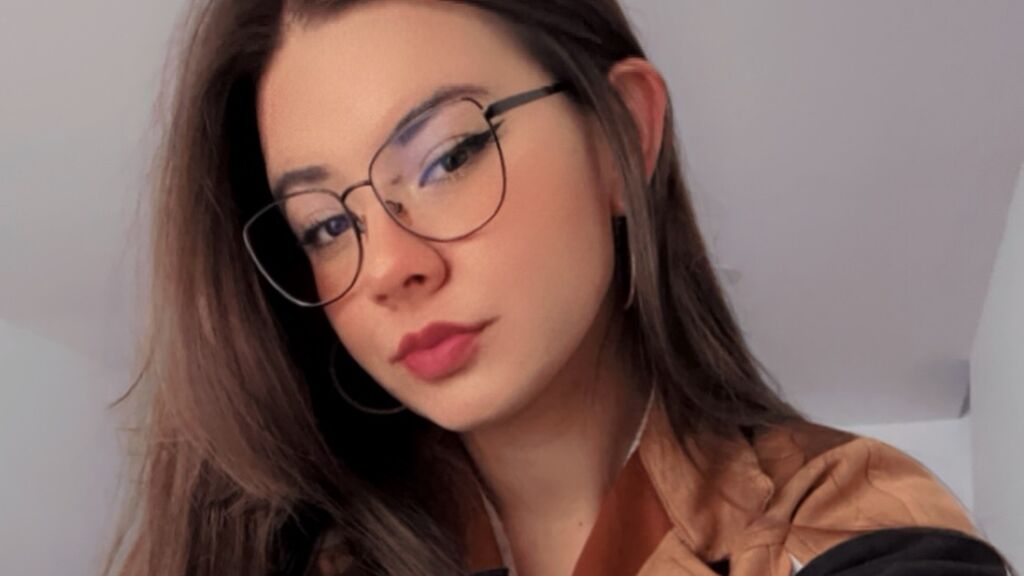 StefaniaHom live cam model at LiveJasmin